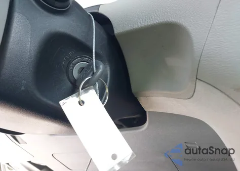 2011 Toyota Sienna Le from USA, damaged, VIN 5TDJK3DC5BS024976